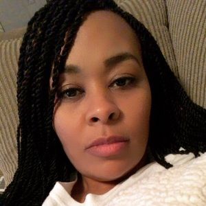 Meet your Posher, Yvette